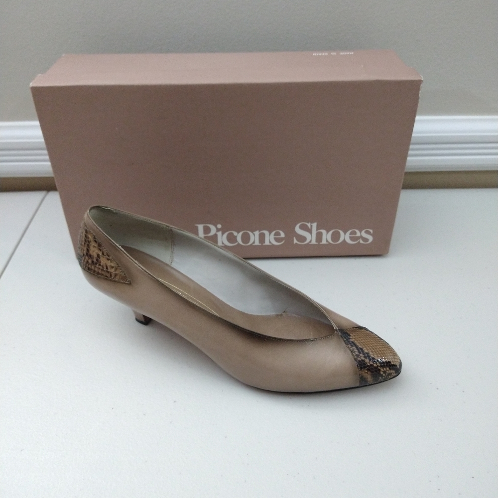 VINTAGE NEVER WORN EVAN PICONE pump. - Picture 2 of 10